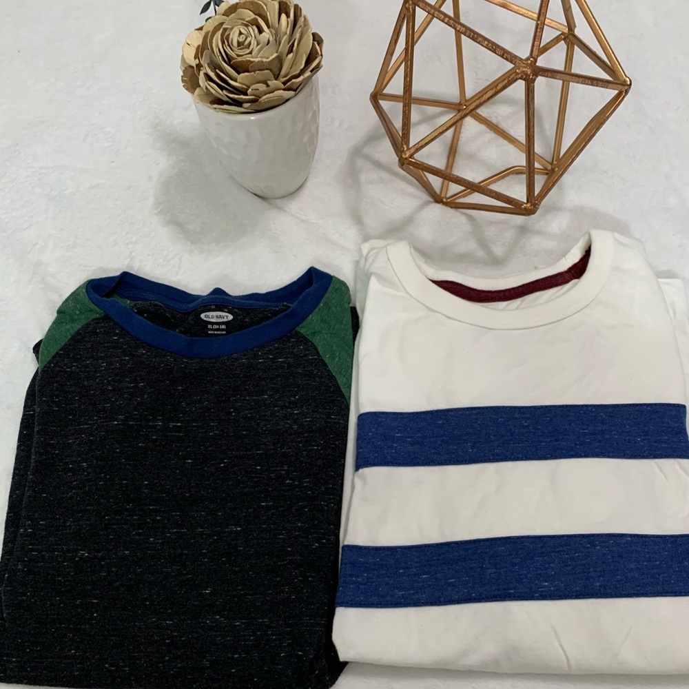 2 Old Navy boys long sleeve shirt